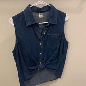 Denim front tied sleeveless tank